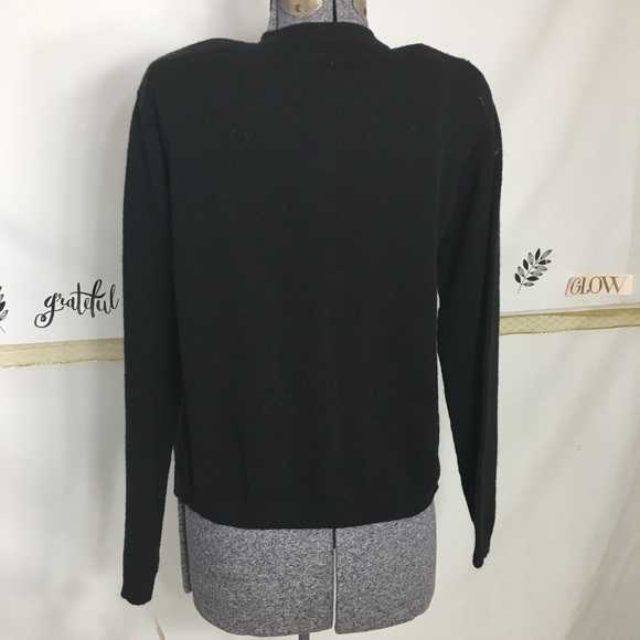 CHINAWEAR Black sweater /button closure - Picture 3 of 8